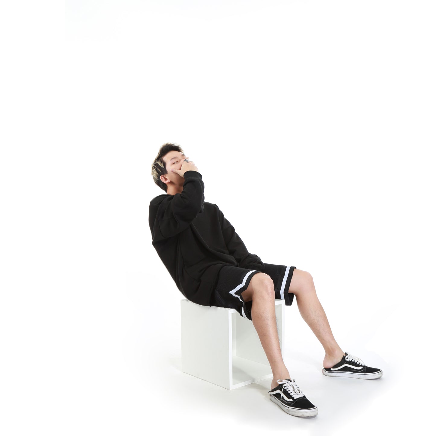 STRIPED BLACK TRACK SHORT
