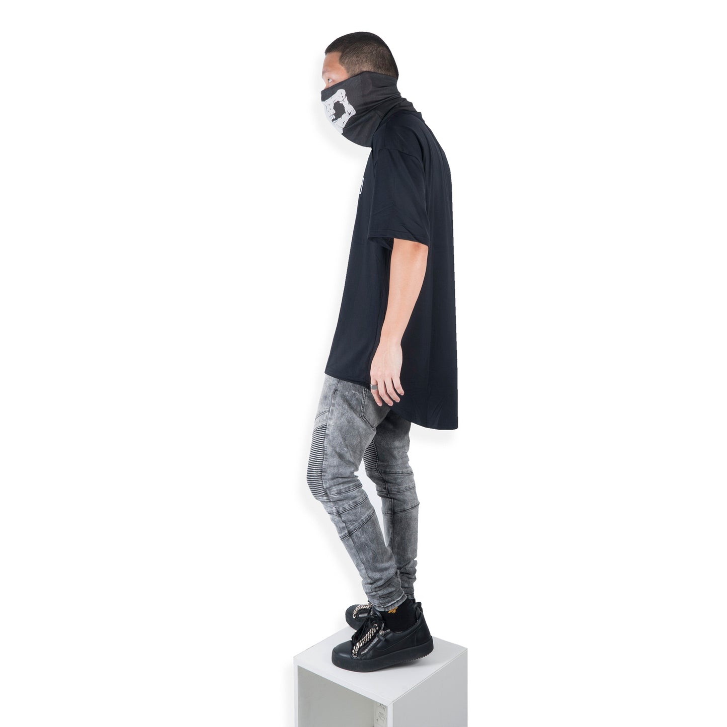 Universal Black(C)